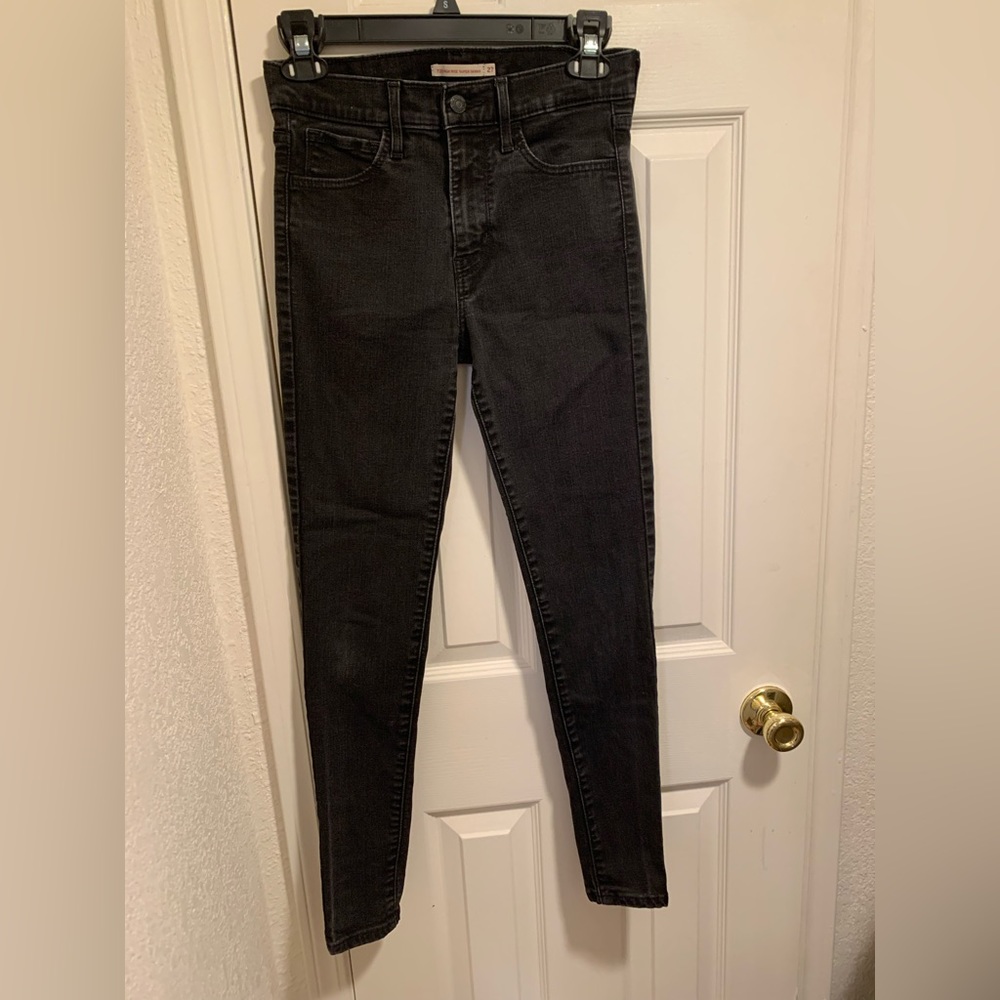 Levis super skinny black jeans